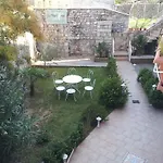 בית הארחה La Mais'ange Berrias-et-Casteljau