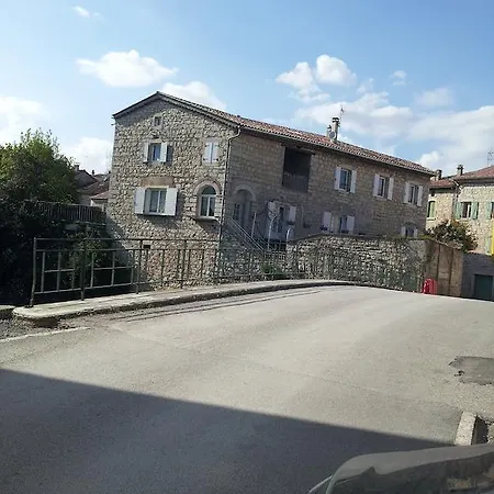 Gæstehus La Mais'ange Berrias-et-Casteljau